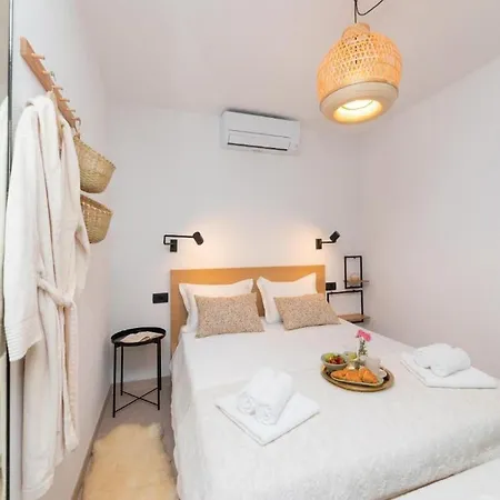Adriana - Two Bedroom With Swimming Pool Vila Nerezisca