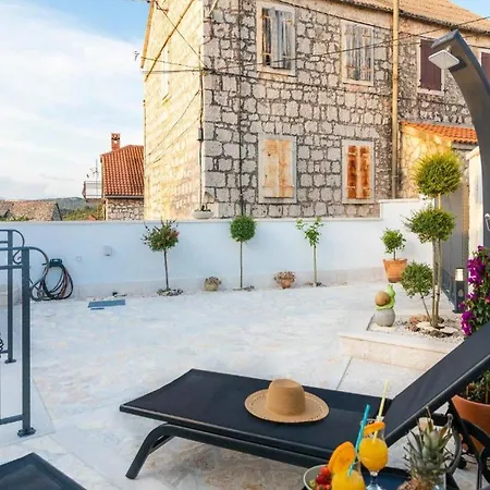 Adriana - Two Bedroom With Swimming Pool * Nerezisca